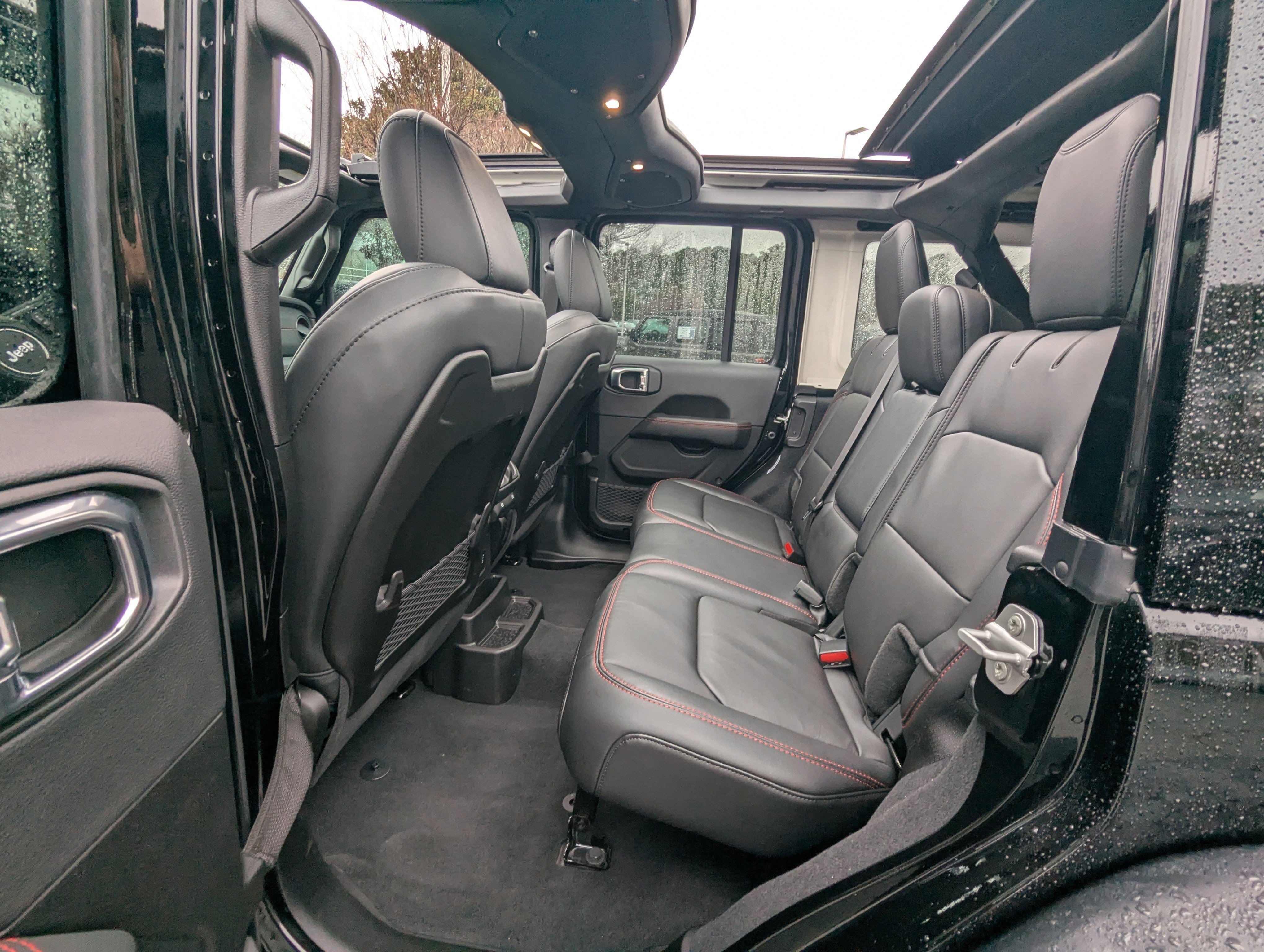 Used 2026 Jeep Wrangler Rubicon image 12