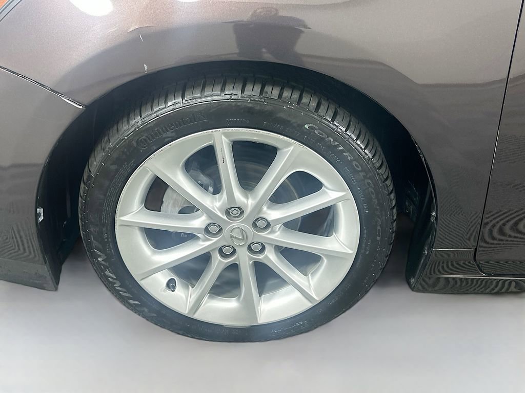 Used 2011 Lexus CT 200h image 31