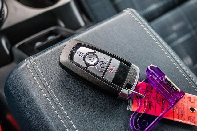 Certified 2025 Ford Bronco Heritage Edition image 36