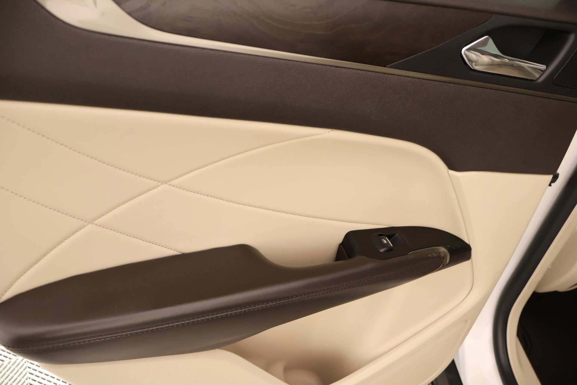 Used 2019 Lincoln MKC Reserve w/ MKC Climate Package FWD image 17