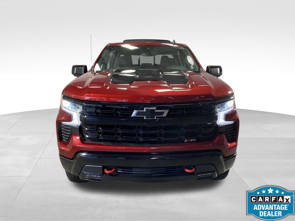 Used 2025 Chevrolet Silverado 1500 LT Trail Boss w/ Convenience Package II AWD/4WD image 2