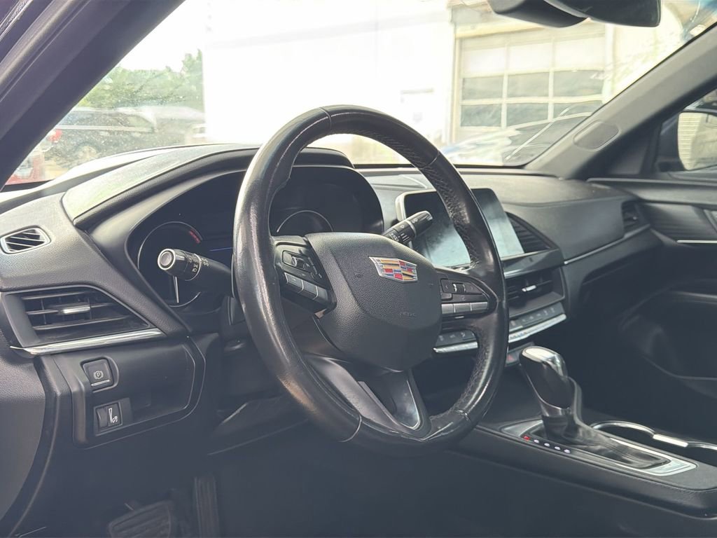 Used 2021 Cadillac CT4 Luxury RWD image 7