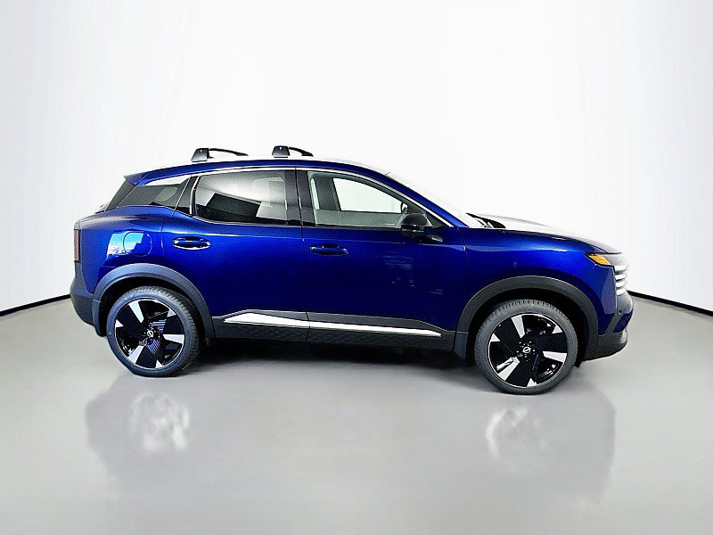 New 2026 Nissan Kicks SR w/ Cold Weather Package AWD/4WD image 8