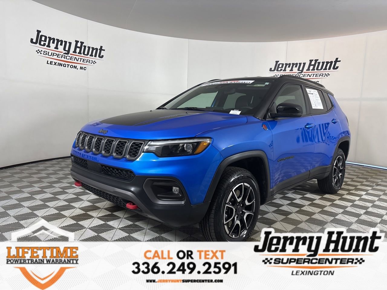 Used 2025 Jeep Compass Trailhawk w/ Trailhawk Elite Group