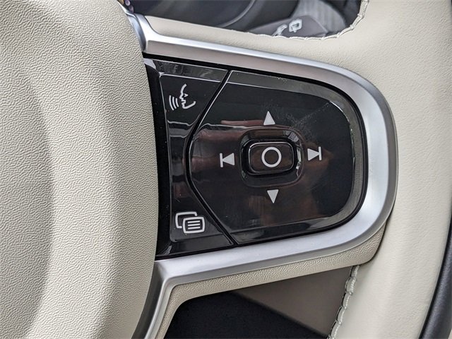 New 2025 Volvo XC60 B5 Plus w/ Protection Package Premier image 28