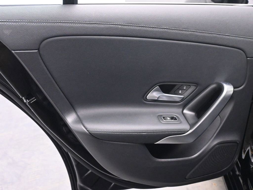 Used 2025 Mercedes-Benz CLA 250 4MATIC image 17