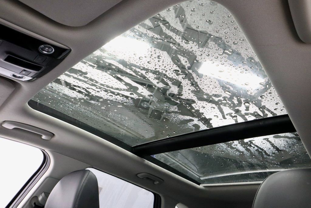 Used 2024 Kia Sorento SX image 31