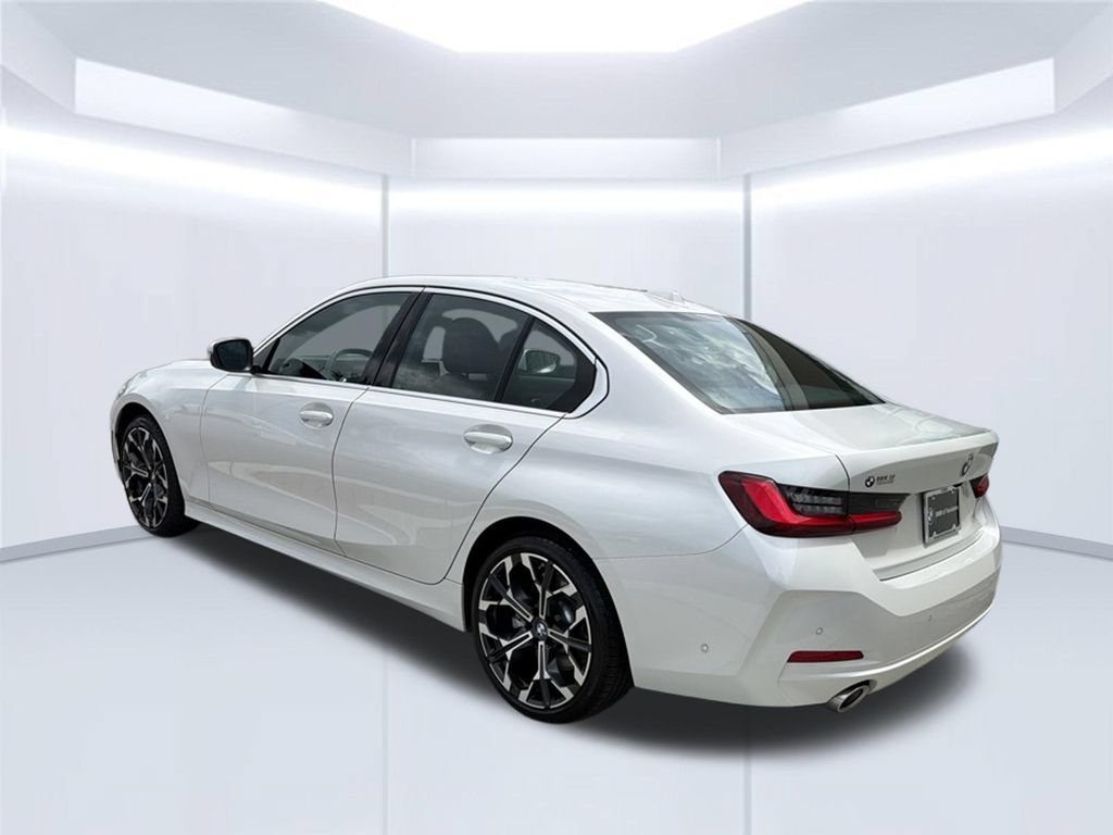 Used 2025 BMW 330i Sedan RWD image 5