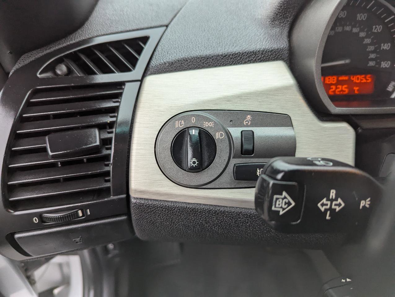 Used 2004 BMW Z4 3.0i RWD image 15