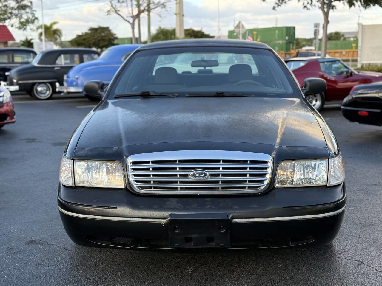Used 2005 Ford Crown Victoria Police Interceptor RWD image 9