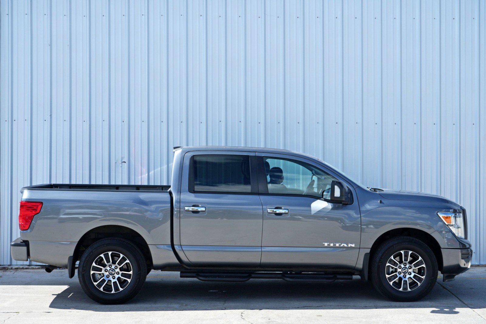 Used 2021 Nissan Titan SV w/ SV Convenience Package AWD/4WD image 44