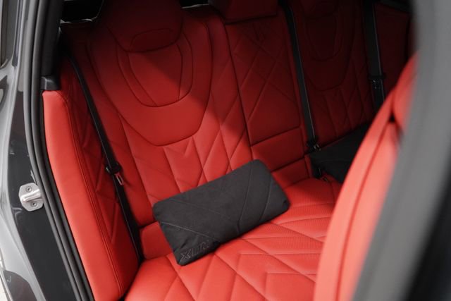 Used 2025 BMW XM image 58