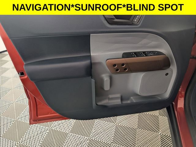 Used 2024 Ford Maverick Lariat FWD image 10