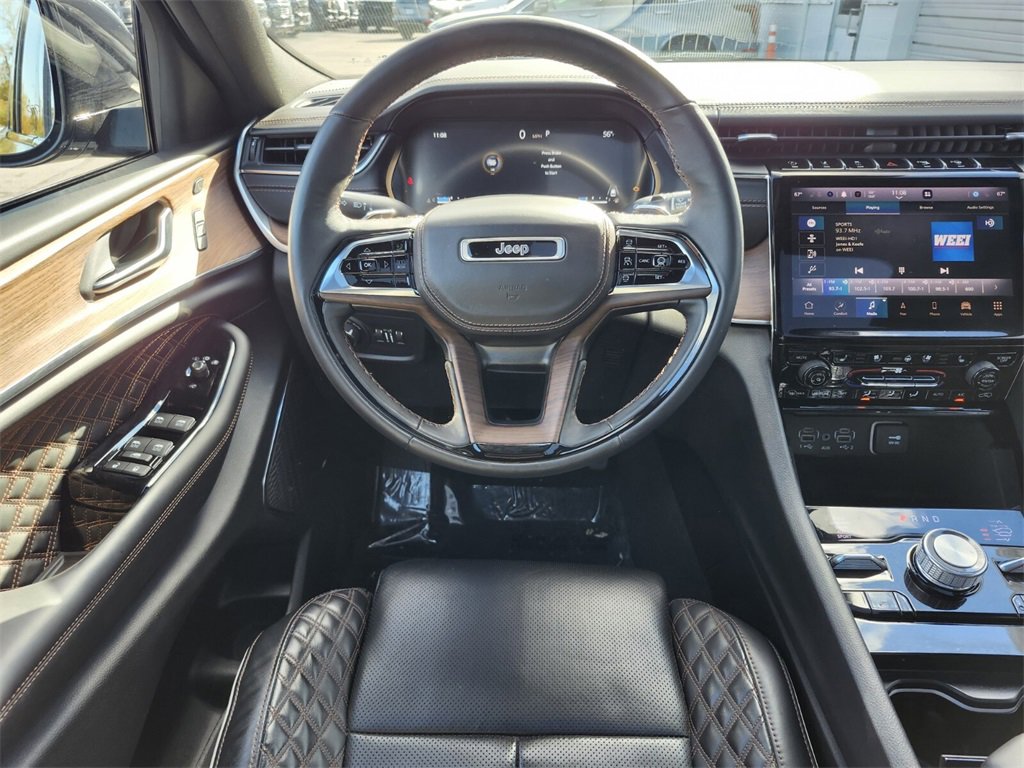 Used 2022 Jeep Grand Cherokee Summit image 10