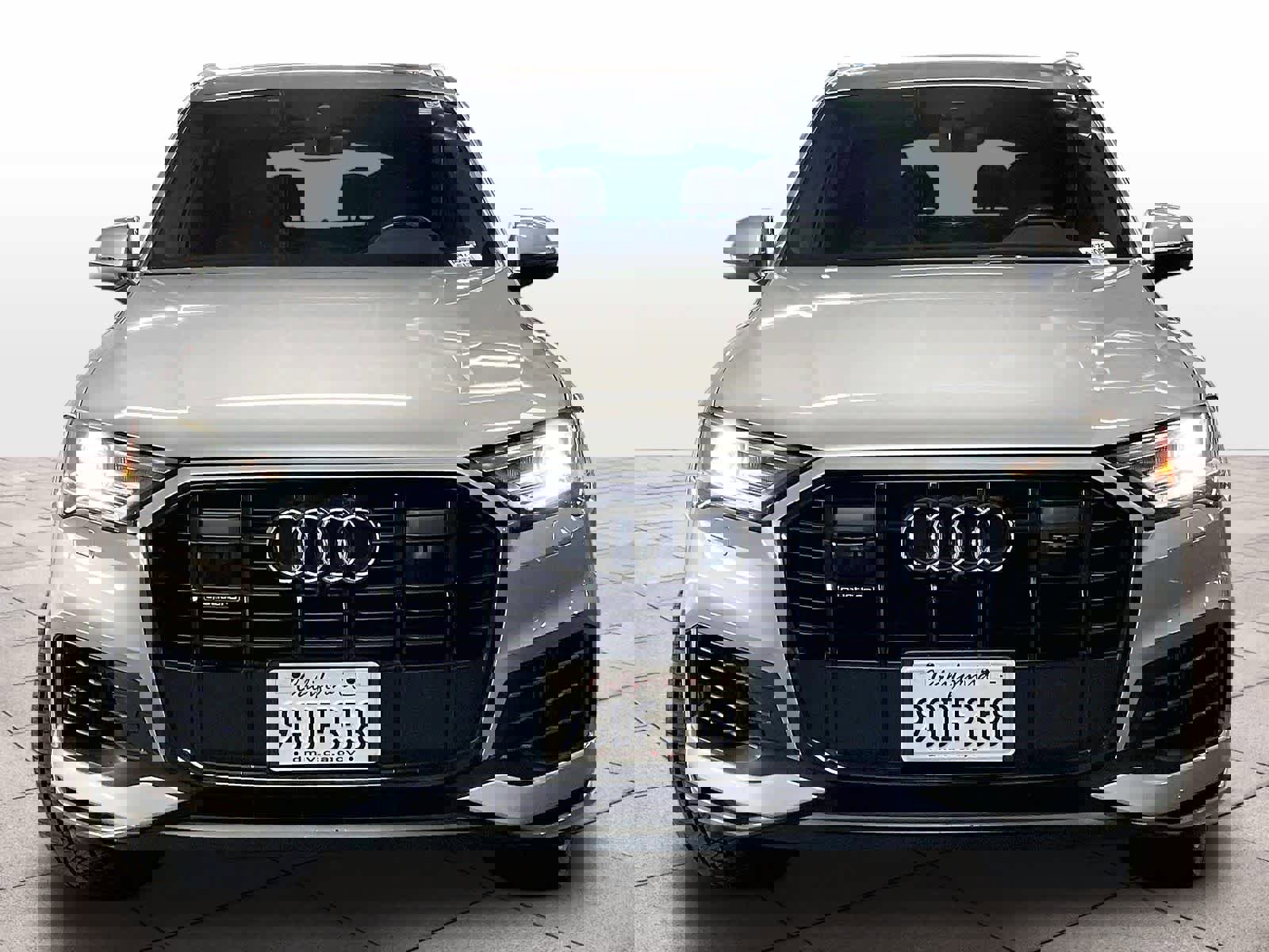 Used 2021 Audi Q7 3.0T Premium Plus w/ Executive Package image 3