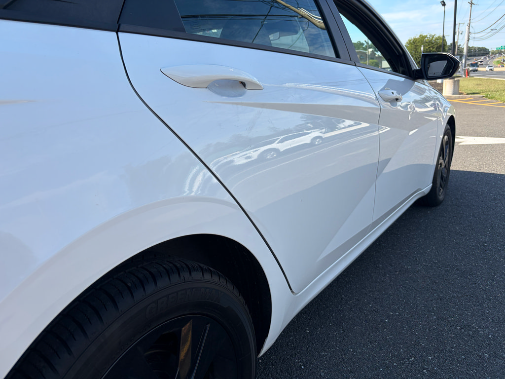 Used 2023 Hyundai Elantra SEL FWD image 5