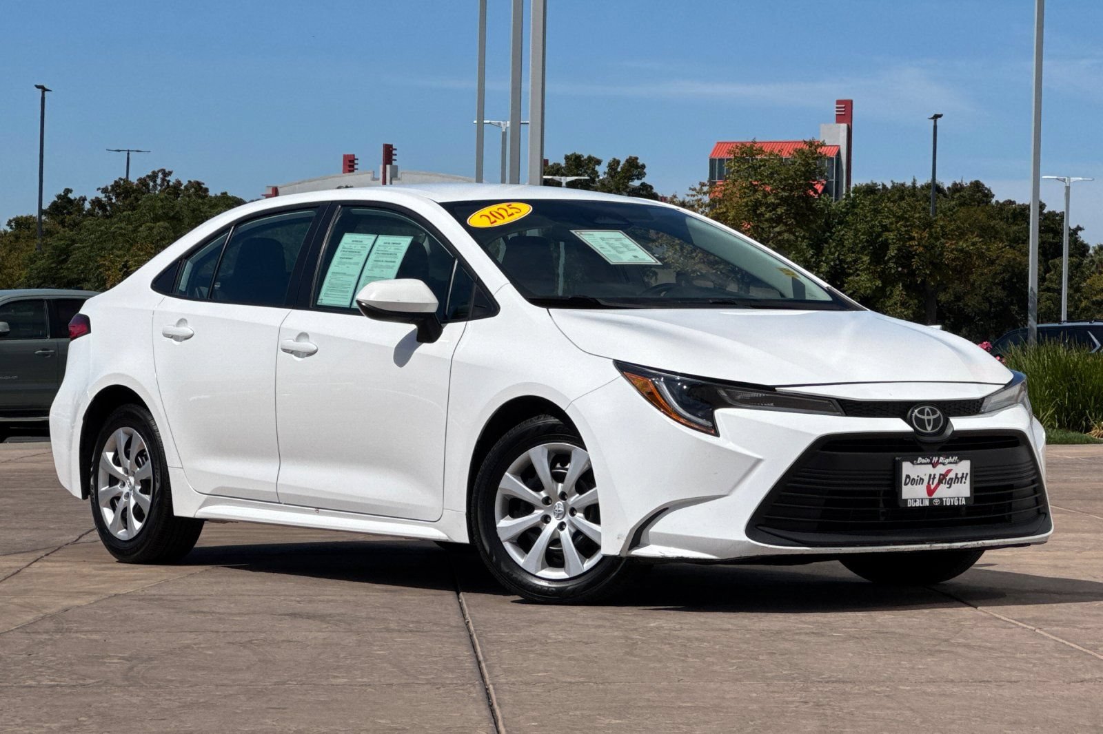 Certified 2025 Toyota Corolla LE FWD image 2