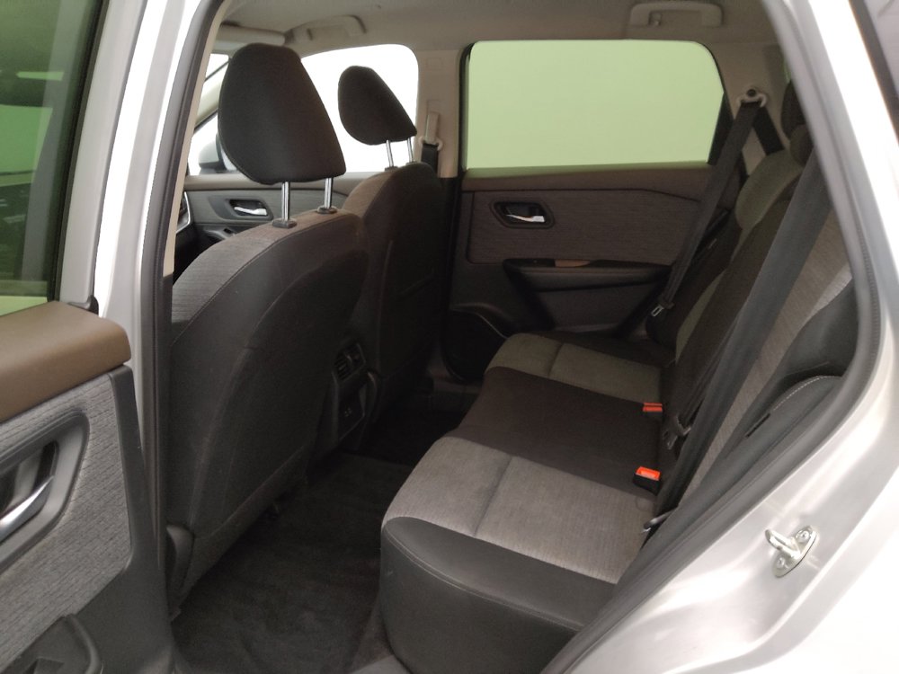 Used 2023 Nissan Rogue SV FWD image 18