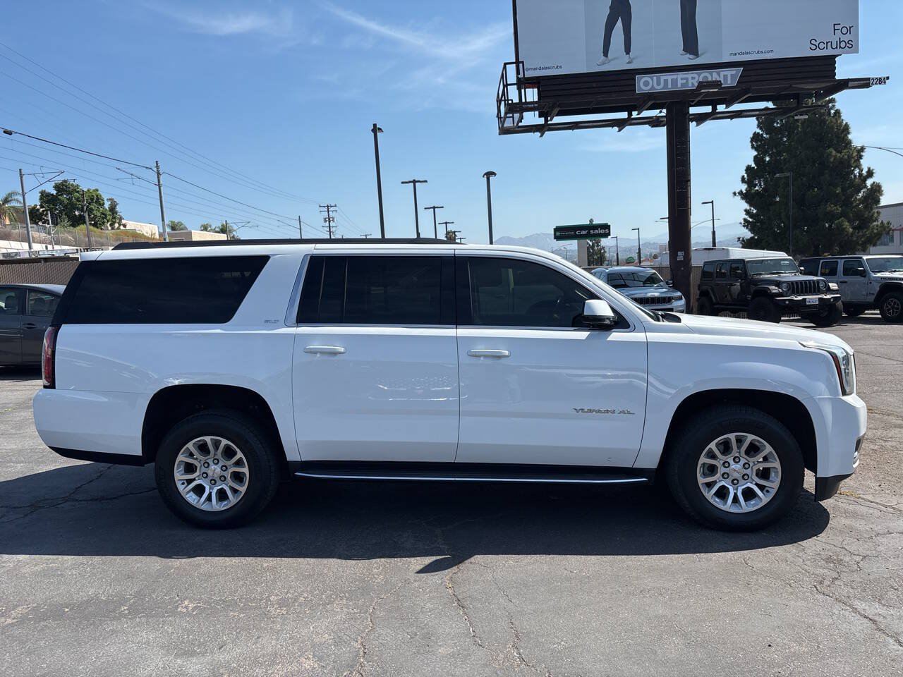 Used 2019 GMC Yukon XL SLT w/ HD Trailering Package RWD image 5
