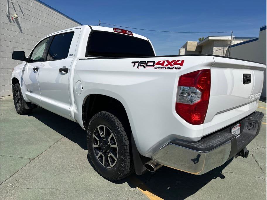 Used 2015 Toyota Tundra SR5 w/ TRD Off Road Package AWD/4WD image 8