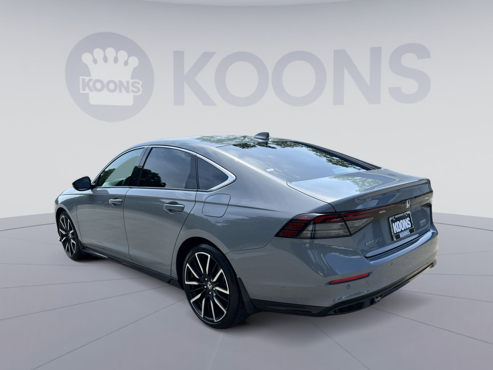 Used 2024 Honda Accord Touring image 8