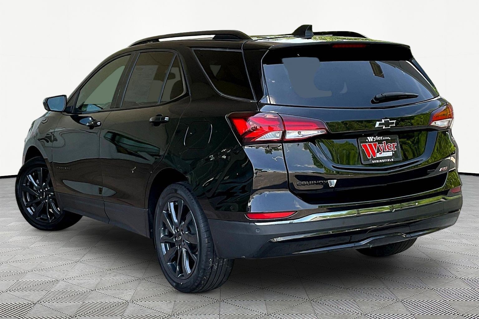 Used 2022 Chevrolet Equinox RS AWD/4WD image 4