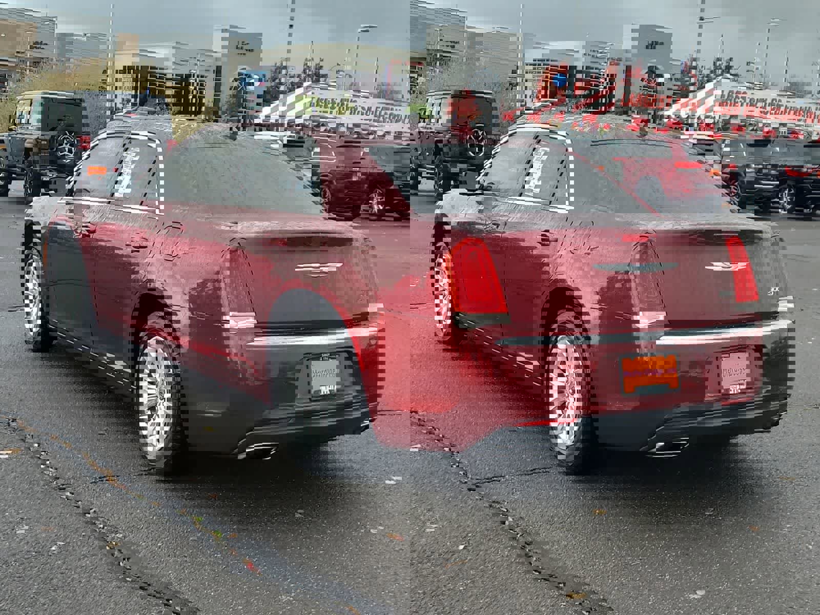 Used 2016 Chrysler 300 Limited image 12