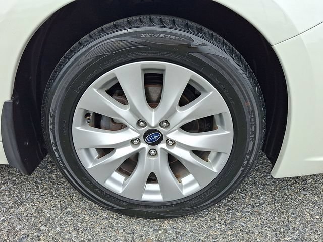 Used 2015 Subaru Legacy 2.5i Premium AWD/4WD image 8