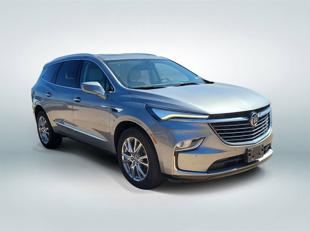 Used 2023 Buick Enclave Premium w/ Experience Buick Package image 2
