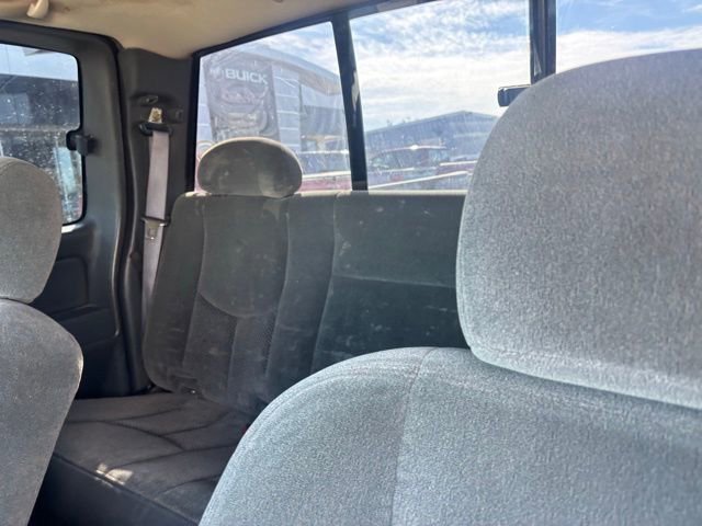 Used 2006 Chevrolet Silverado 2500 W/T w/ Heavy-Duty Power Package image 10