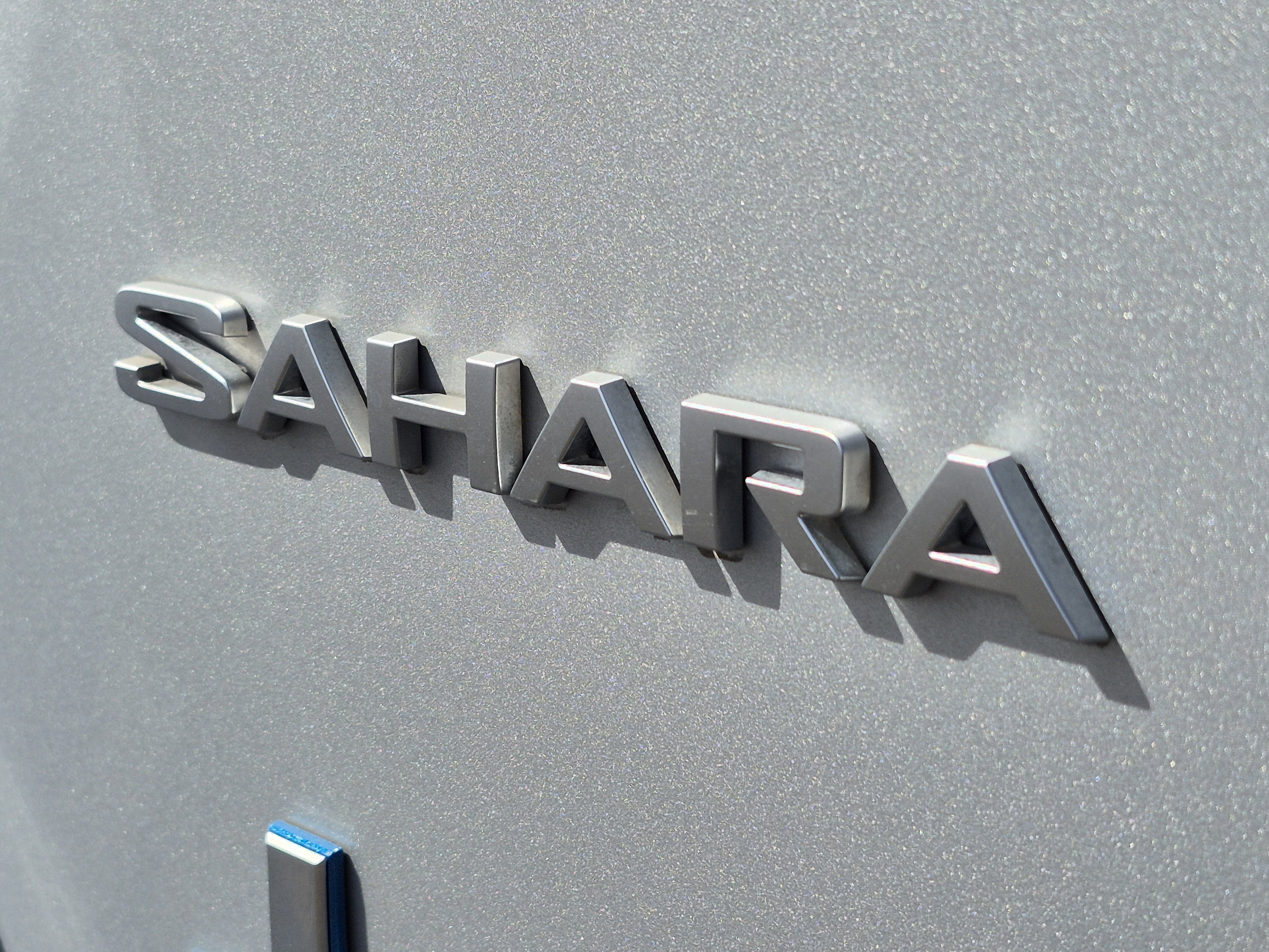 Used 2022 Jeep Wrangler Unlimited Sahara AWD/4WD image 13