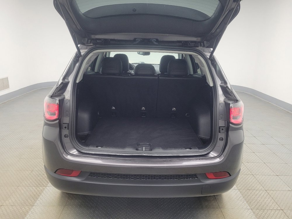 Used 2021 Jeep Compass Latitude AWD/4WD image 29