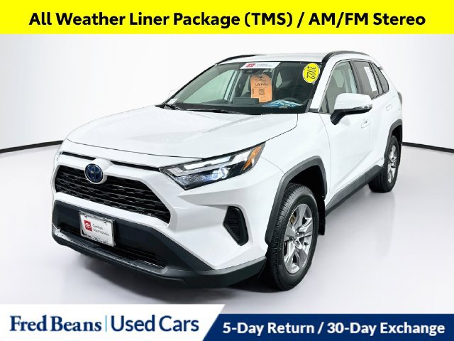 Used 2022 Toyota RAV4 XLE AWD/4WD image 4
