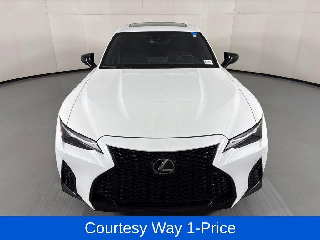 Used 2024 Lexus IS 500 RWD image 4