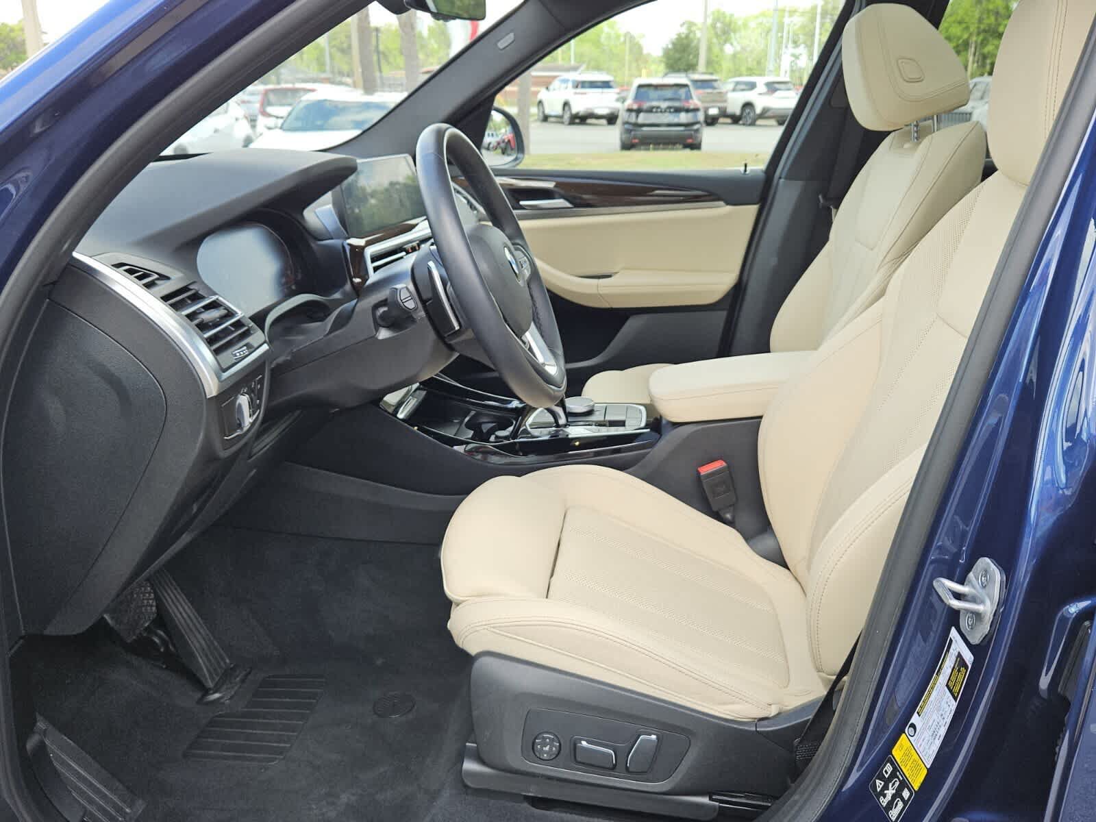 Used 2024 BMW X3 xDrive30i w/ Convenience Package AWD/4WD image 3