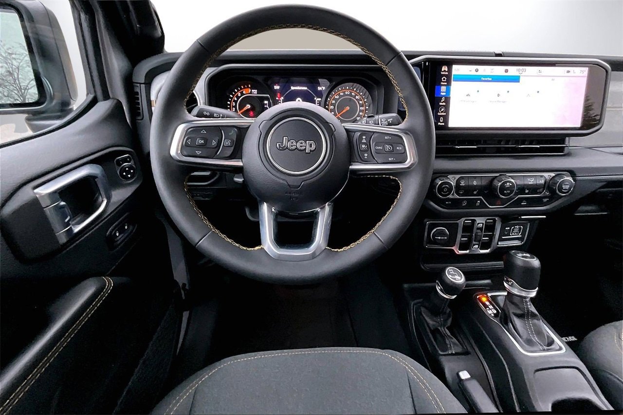 Certified 2024 Jeep Wrangler Sahara image 11