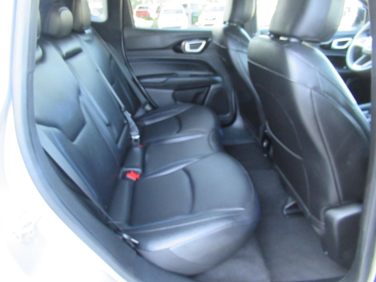 Certified 2026 Jeep Compass Limited AWD/4WD image 32