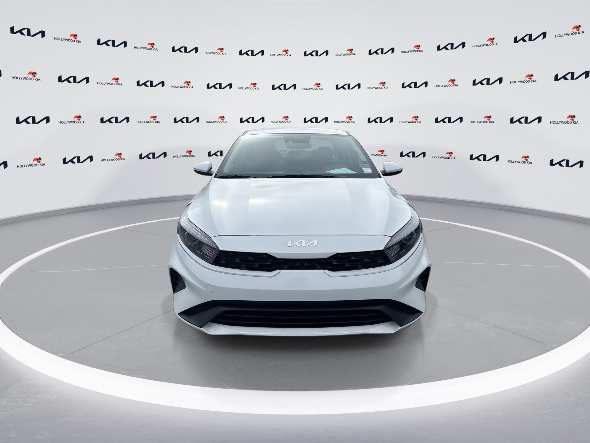 Certified 2024 Kia Forte LXS FWD image 3