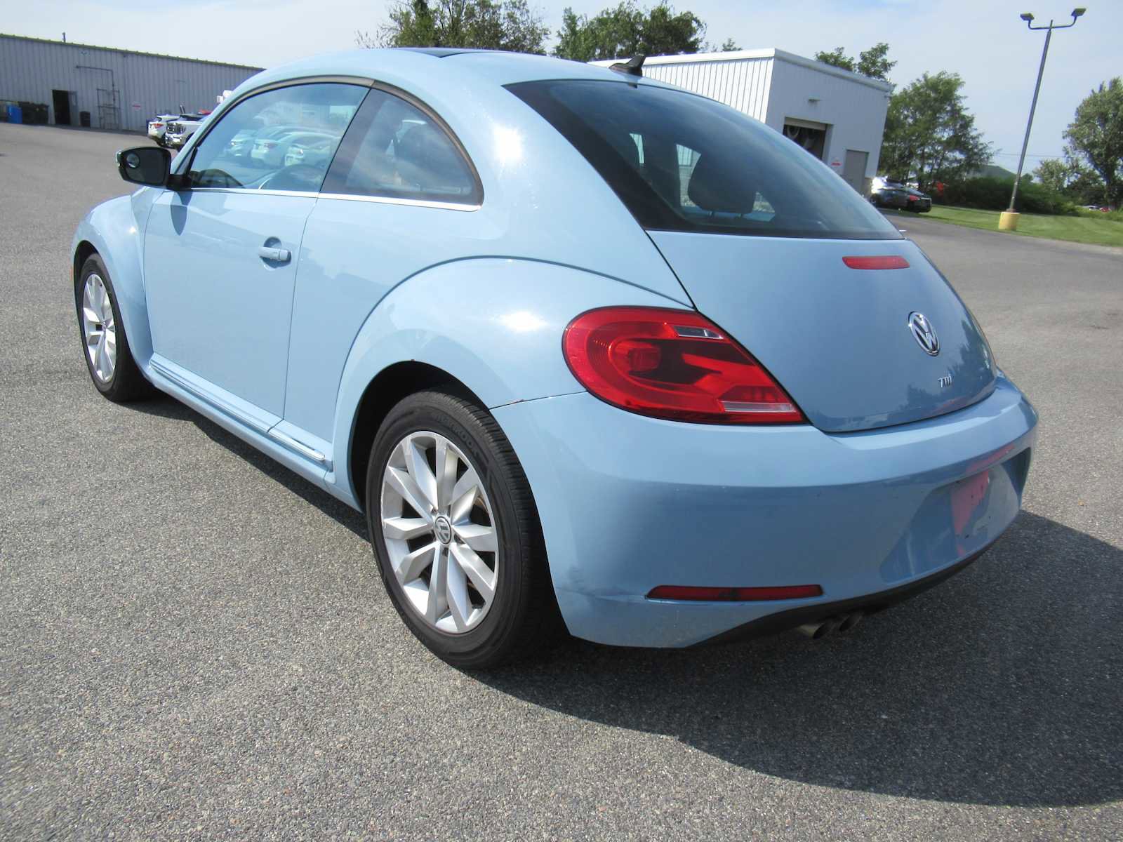 Used 2013 Volkswagen Beetle TDI image 7