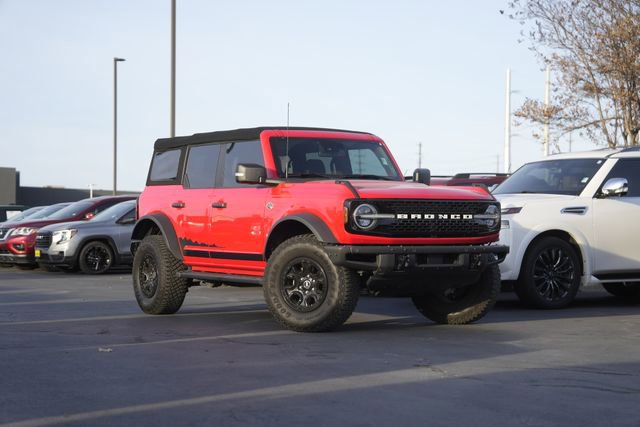 Used 2022 Ford Bronco Wildtrak image 2