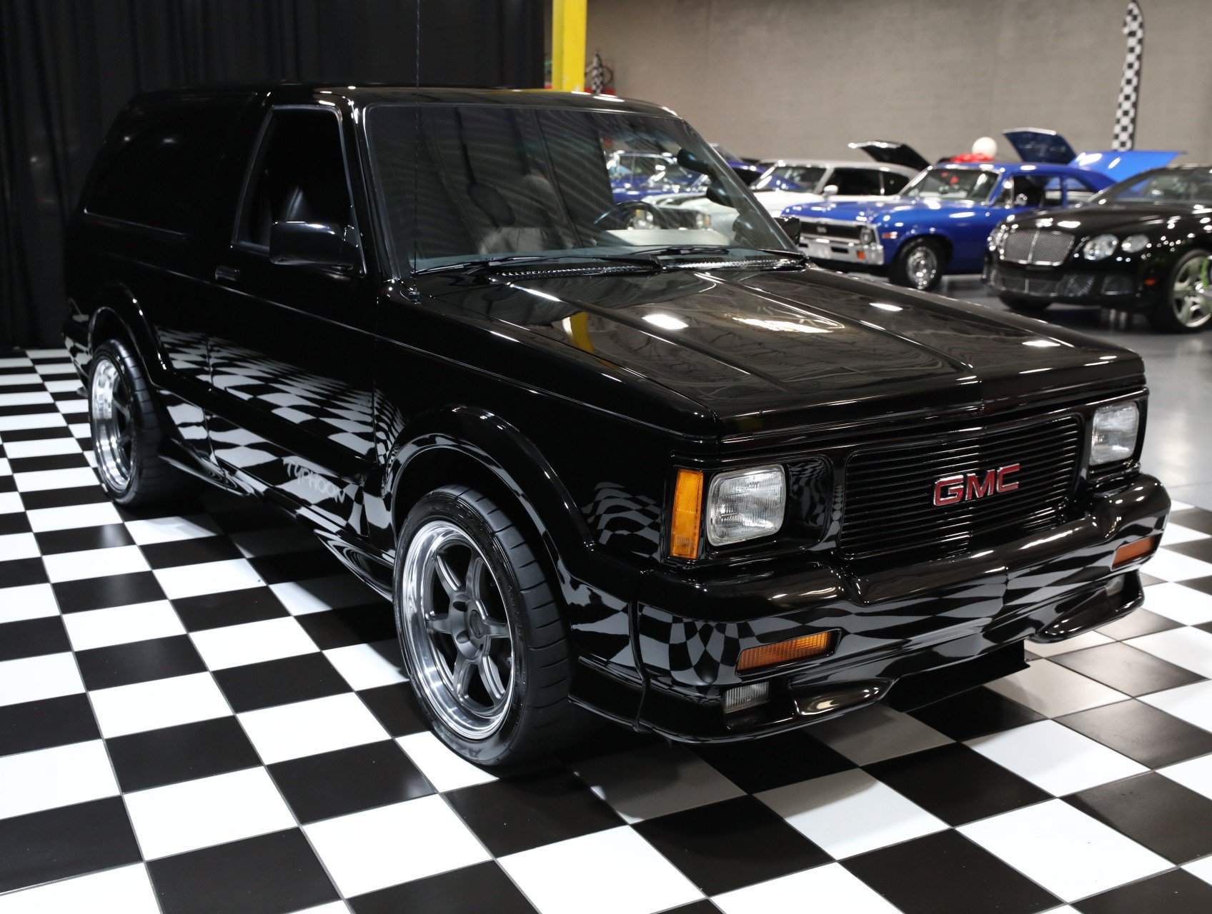 Used 1993 GMC Typhoon AWD/4WD image 14