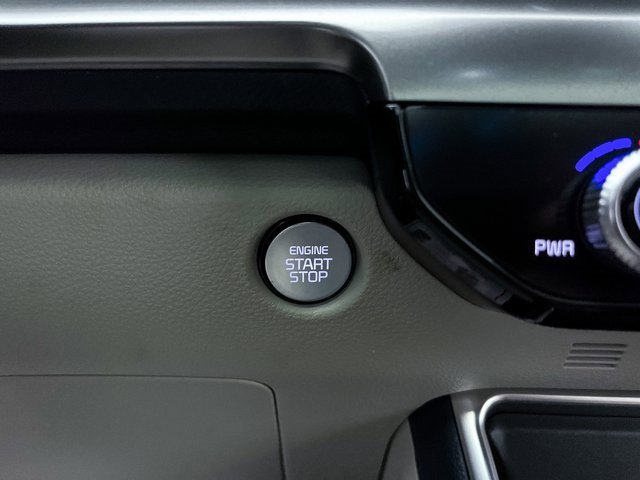 Used 2025 Kia Carnival SX Prestige image 30