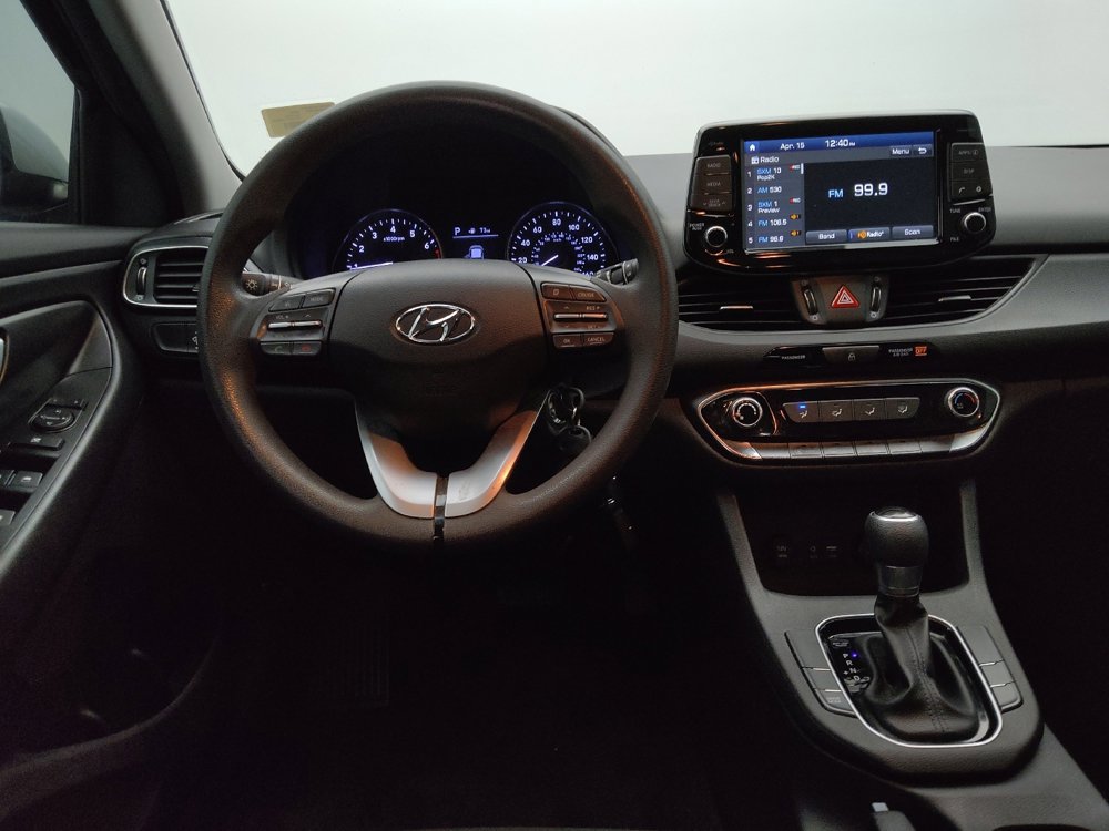 Used 2020 Hyundai Elantra GT FWD image 22