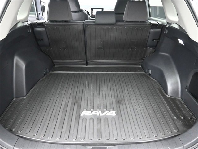 Used 2023 Toyota RAV4 XLE image 33