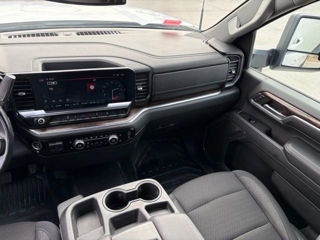 Used 2024 GMC Sierra 3500 SLE w/ SLE Convenience Package image 15