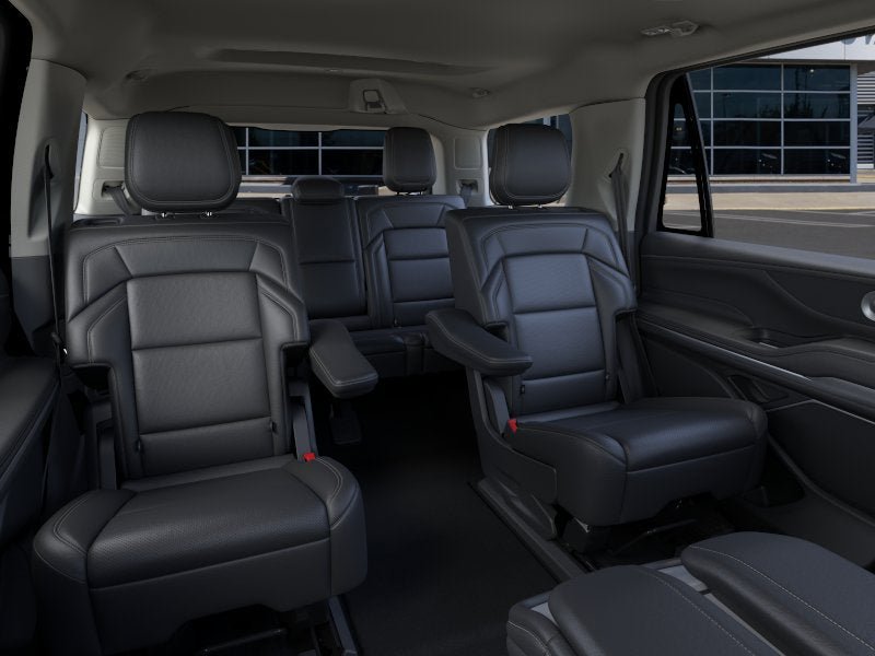 New 2026 Lincoln Navigator Premiere AWD/4WD image 11