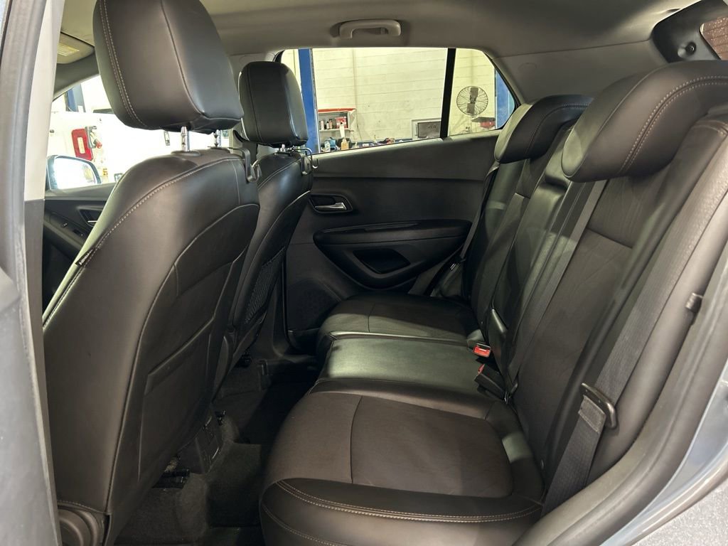Used 2019 Chevrolet Trax LT w/ LT Convenience Package image 33