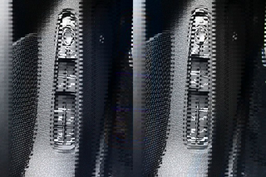 Used 2016 Porsche Panamera Edition image 28