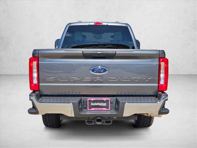 New 2026 Ford F250 XLT w/ FX4 Off-Road Package image 8