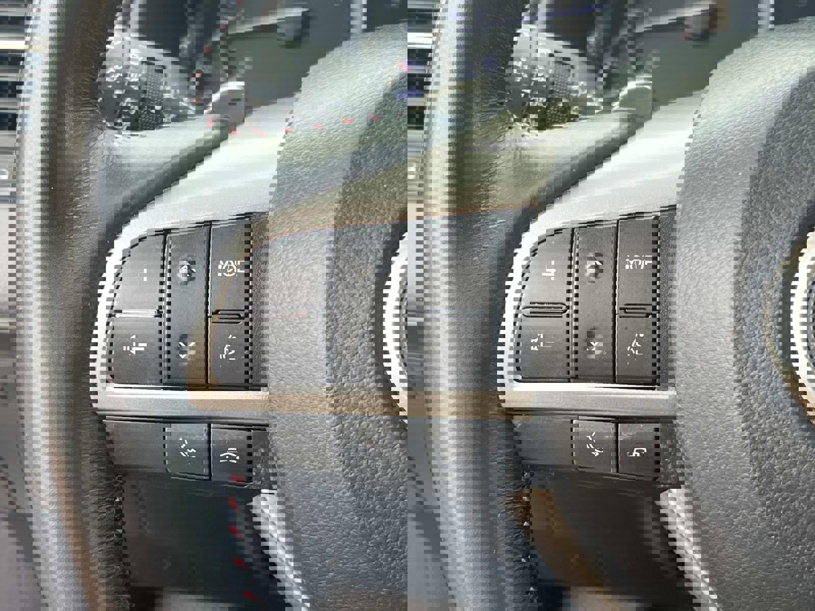 Used 2020 Lexus RX 350L Luxury w/ Accessory Package AWD/4WD image 24